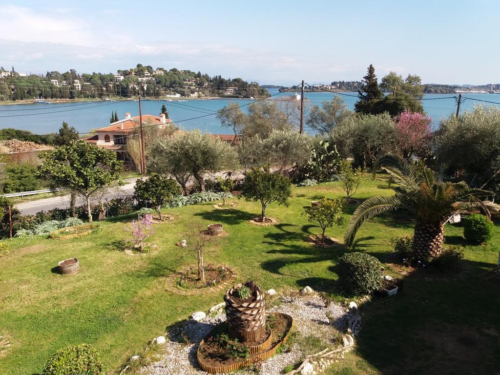 Athineos