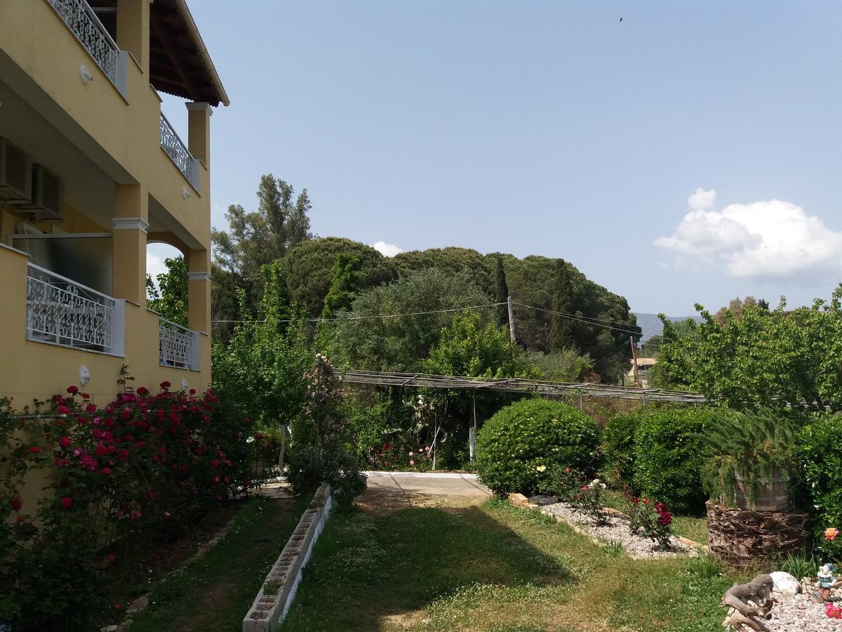 Athineos * Kommeno (Corfu)
