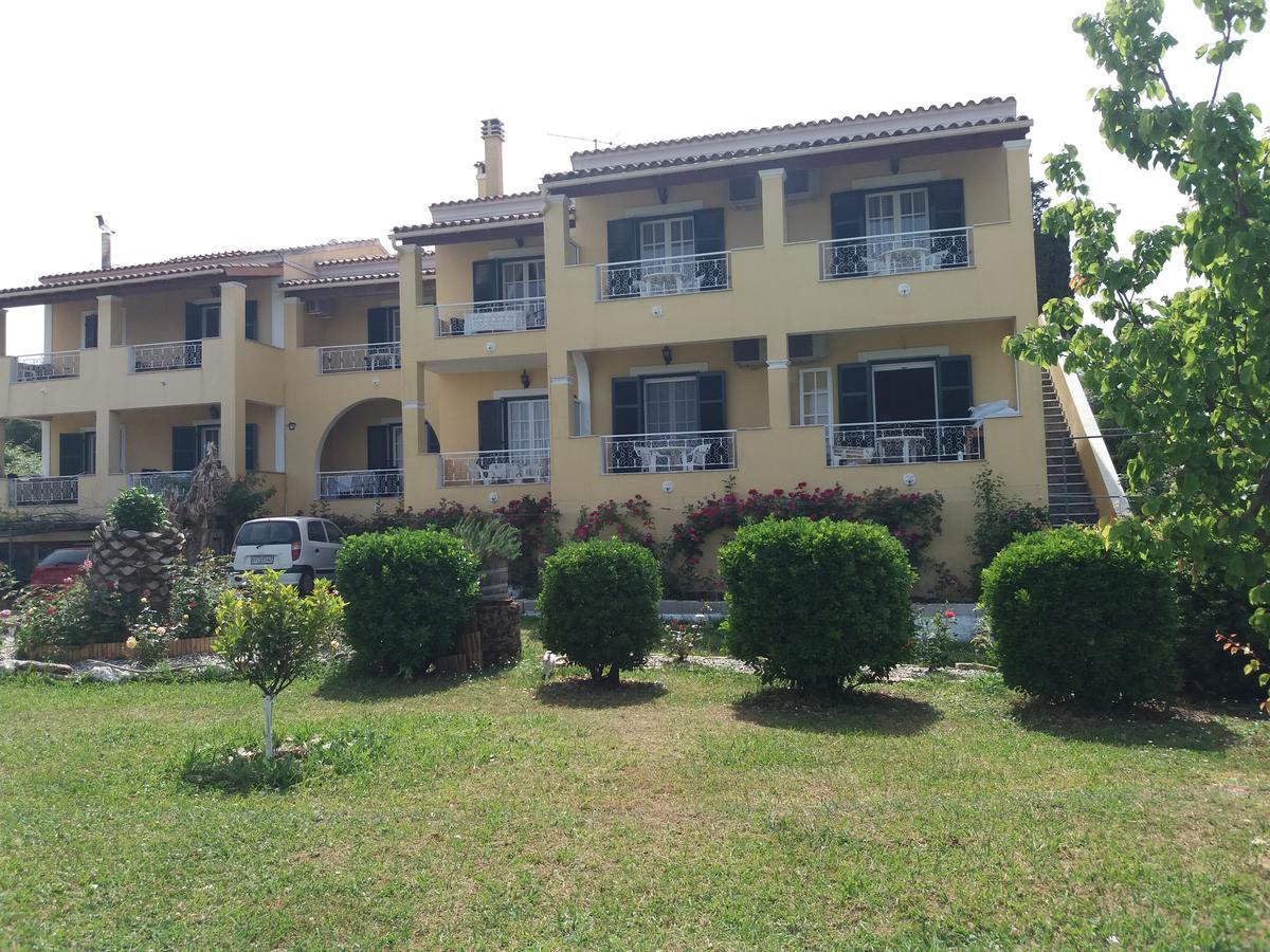 Athineos * Kommeno (Corfu)