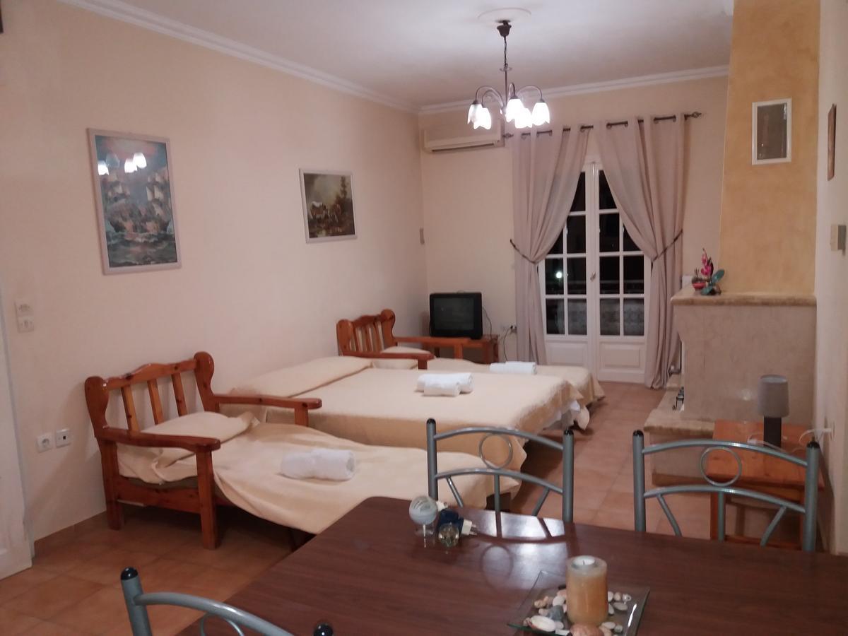 Athineos Daire Kommeno (Corfu)